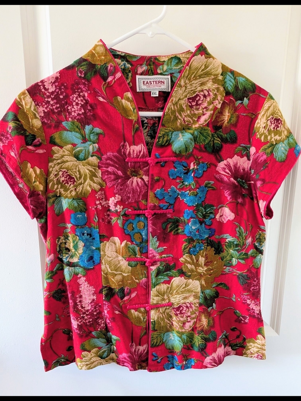 Vintage 1960s Chinese-style top from Eastern Collection red multicolor floral